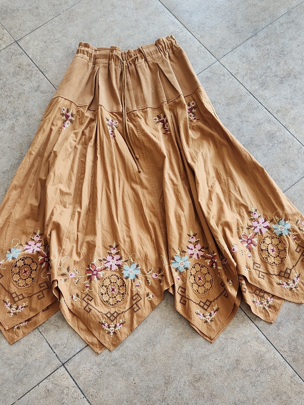 NWT..Free People Brown Asymmetrical Handkerchief Hem Embroidered Skirt - Picture 6 of 15